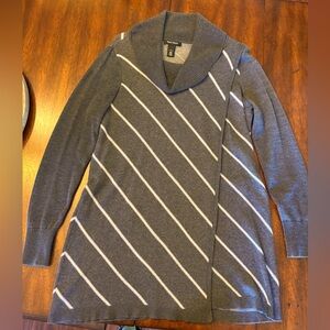 White House Black Market sweater tunic large